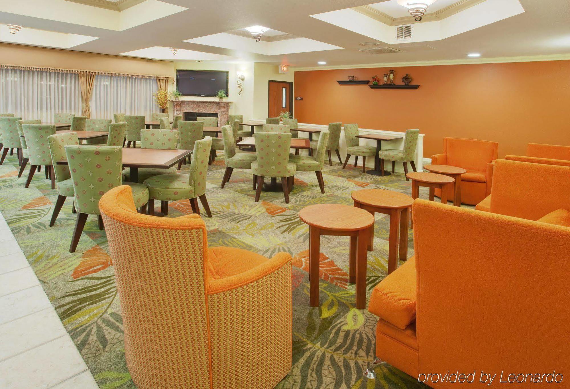 Holiday Inn Express & Suites Oakland - Airport By Ihg Exterior photo